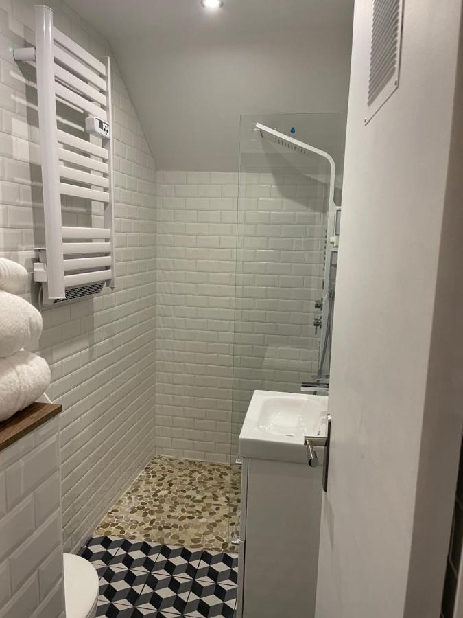 Appartement Hors Du Commun Avec Son Jacuzzi Salies-de-Béarn Exterior foto